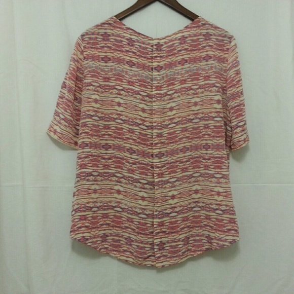 Antonio Melani | 100% silk top button back size L - Picture 3 of 7